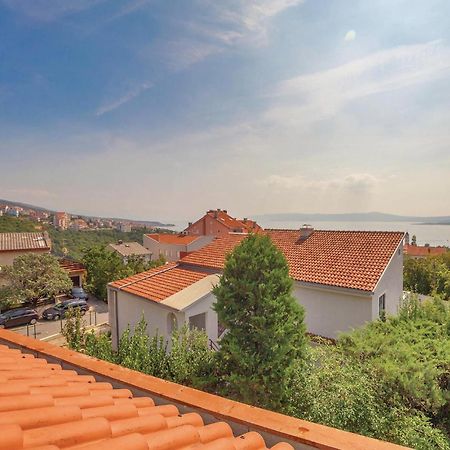 2 Bedroom Amazing Apartment In Crikvenica Εξωτερικό φωτογραφία
