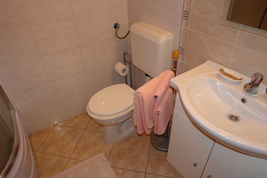 2 Bedroom Amazing Apartment In Crikvenica Δωμάτιο φωτογραφία